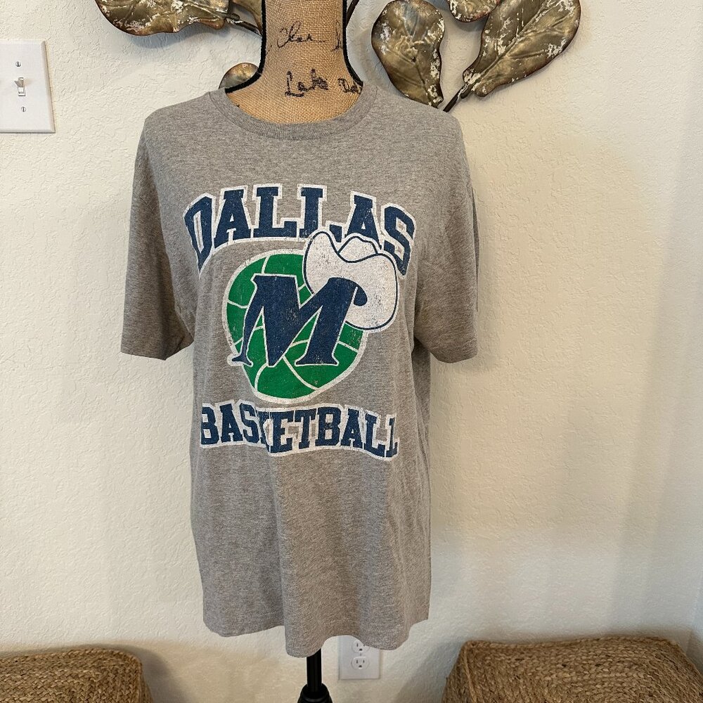 Bundle Graphic T-Shirts – Size M & L – 9 Tees - Picture 13 of 15